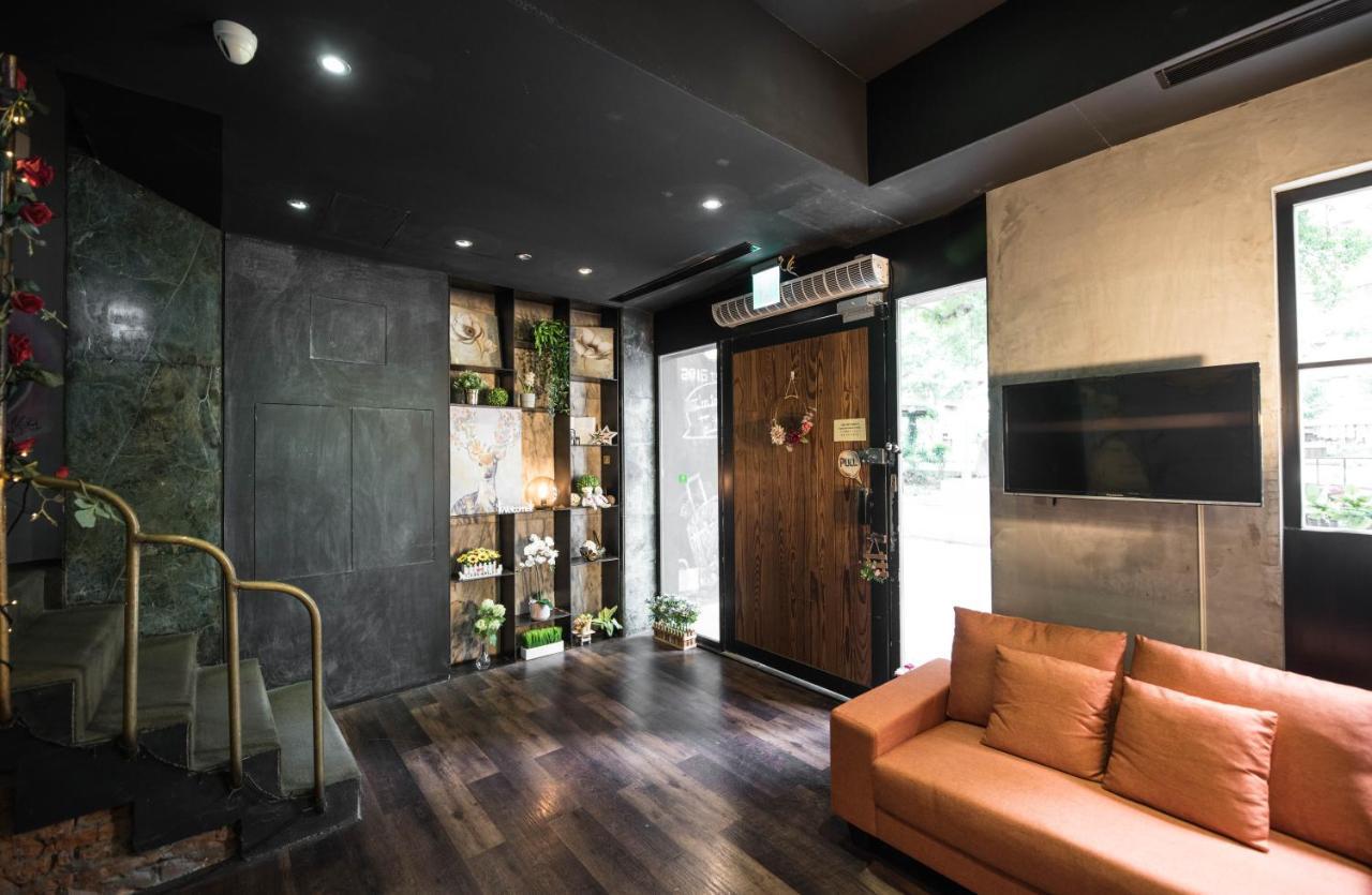 在家行旅 中山館 Hotel Tajpej Kültér fotó